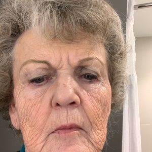 Meet your Posher, Lorilea